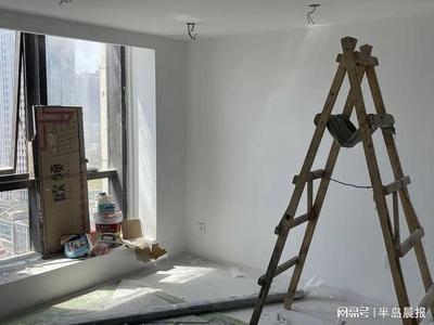 装修逾期还以停工要挟女业主?公司:她难以沟通